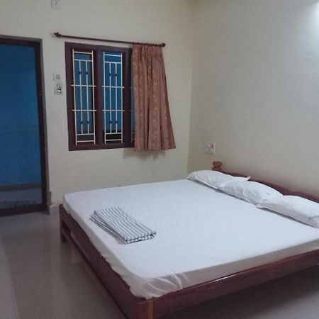 Sakthi Guest House & Residency, By Saraswathi Groups, Thirunallar, Karaikal Pillaittiruvasal Exterior foto